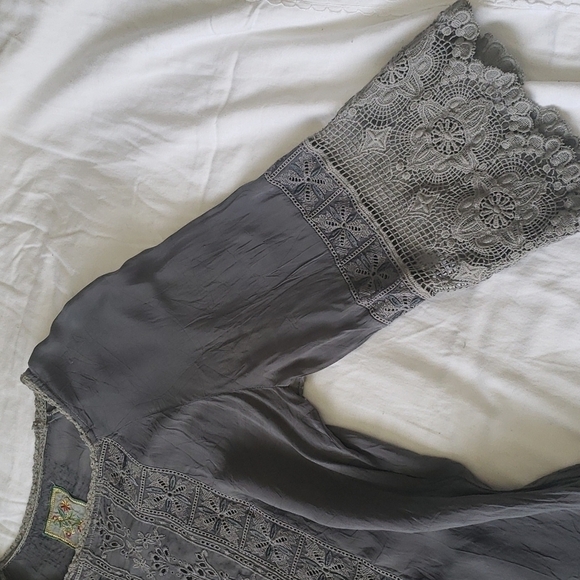 Johnny Was Boho Embroidered Lace Tunic Top, Grey, Size XS - Picture 6 of 13
